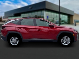 Hyundai Tucson SE FWD 2026