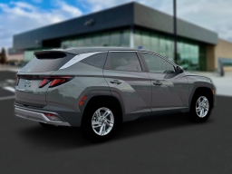 Hyundai Tucson SE FWD 2026