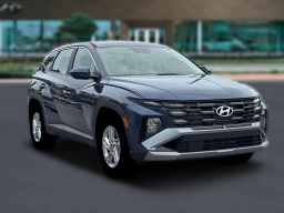 Hyundai Tucson SE FWD 2026