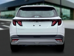 Hyundai Tucson SE FWD 2026