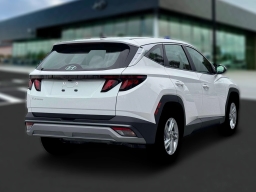 Hyundai Tucson SE FWD 2026