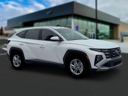 Hyundai Tucson SE FWD 2026