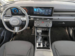 Hyundai Tucson SE FWD 2026