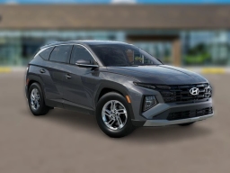 Hyundai Tucson SE FWD 2026