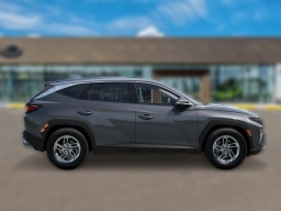 Hyundai Tucson SE FWD 2026