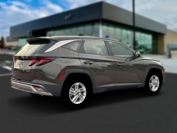 Hyundai Tucson SE FWD 2026