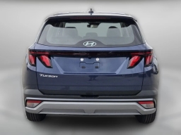 Hyundai Tucson SE FWD 2026