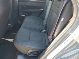 Hyundai Tucson SE FWD 2026