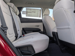 Hyundai Tucson SE FWD 2026