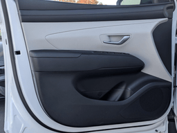 Hyundai Tucson SE FWD 2026