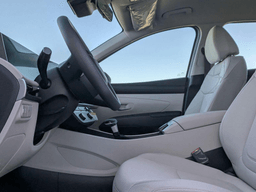 Hyundai Tucson SE FWD 2026