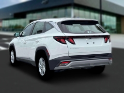 Hyundai Tucson SE FWD 2026