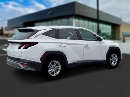 Hyundai Tucson SE FWD 2026