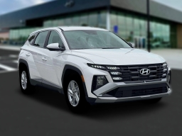 Hyundai Tucson SE FWD 2026