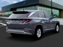 Hyundai Tucson SE FWD 2026