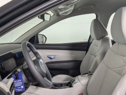 Hyundai Tucson SE FWD 2026