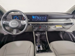 Hyundai Tucson SE FWD 2026