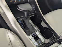 Hyundai Tucson SE FWD 2026