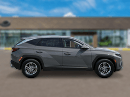 Hyundai Tucson SE FWD 2026