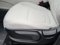 Hyundai Tucson SE FWD 2026