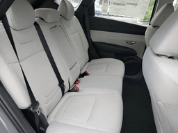 Hyundai Tucson SE FWD 2026