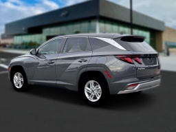 Hyundai Tucson SE FWD 2026