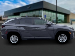 Hyundai Tucson SE FWD 2026