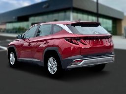 Hyundai Tucson SE FWD 2026