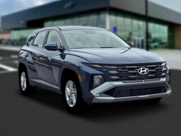 Hyundai Tucson SE FWD 2026