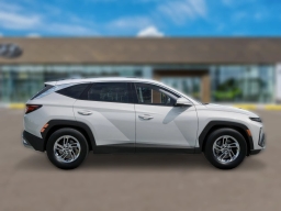 Hyundai Tucson SE AWD 2026