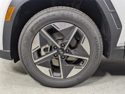 Hyundai Tucson SEL FWD 2025