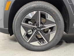 Hyundai Tucson SEL FWD 2025