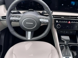 Hyundai Tucson SEL Premium FWD 2026