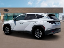 Hyundai Tucson SEL Premium FWD 2026