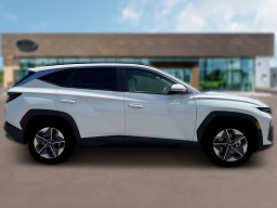 Hyundai Tucson SEL Premium FWD 2026