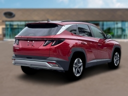 Hyundai Tucson SEL Premium FWD 2026