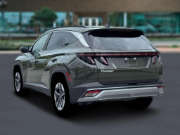 Hyundai Tucson SEL Premium FWD 2026