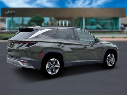 Hyundai Tucson SEL Premium FWD 2026