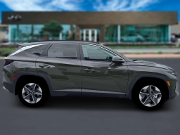 Hyundai Tucson SEL Premium FWD 2026
