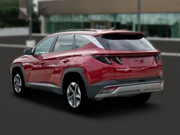 Hyundai Tucson SEL Premium AWD 2026