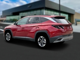 Hyundai Tucson SEL Premium AWD 2026