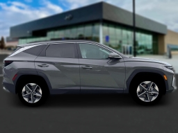 Hyundai Tucson SEL Premium AWD 2026