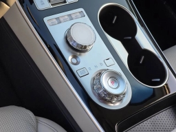 Genesis GV70 2.5T AWD 2026