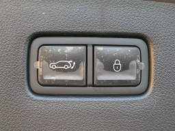 Genesis GV70 2.5T Select AWD 2026