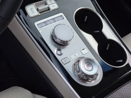 Genesis GV70 2.5T AWD 2026