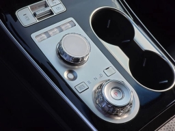 Genesis GV70 2.5T AWD 2026