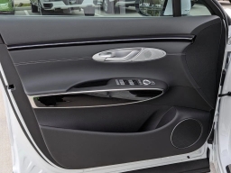 Genesis GV70 2.5T AWD 2026