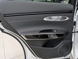 Genesis GV70 2.5T AWD 2026