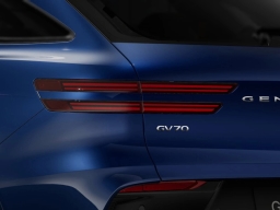Genesis GV70 2.5T Select AWD 2026