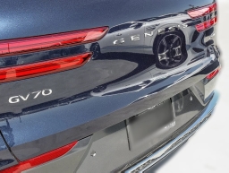 Genesis GV70 2.5T Select AWD 2026